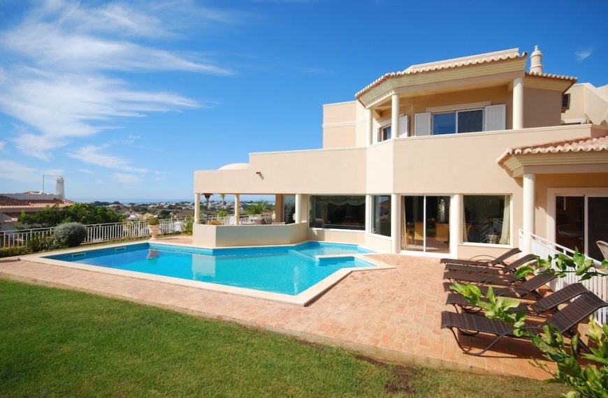 Riante villa in de Algarve met heerlijk privézwembad
