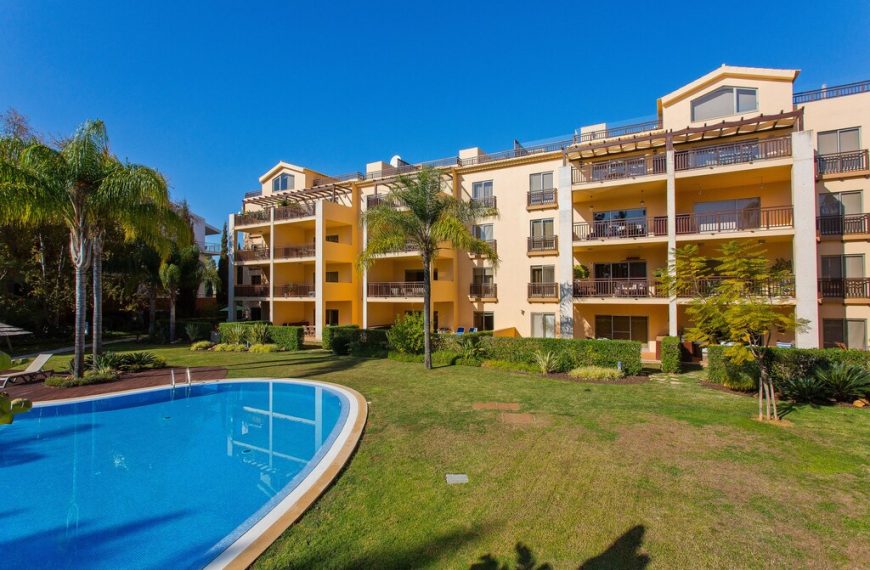 Luxe 2 slaapkamer appartement met gemeenschappelijk zwembad in Vilamoura